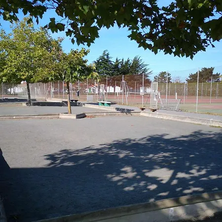 Petite Maison Renovee Pres De La Avec Piscine Chauffee, Tennis Et Patio - - Fr-1-224a-55 Semesterbostad