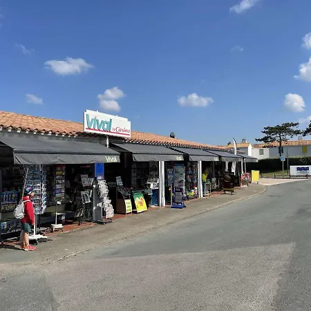 Semesterbostad Petite Maison Renovee Pres De La Avec Piscine Chauffee, Tennis Et Patio - - Fr-1-224a-55 Brétignolles-sur-Mer