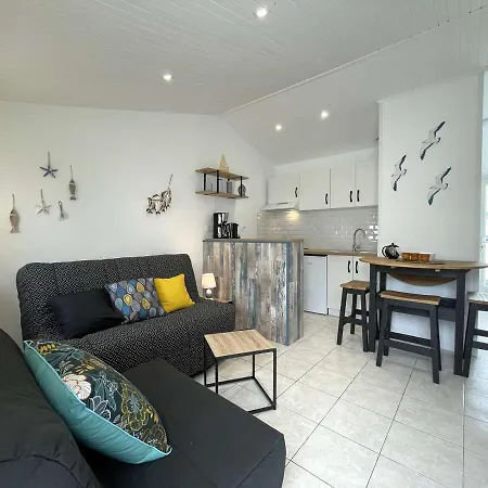 Petite Maison Renovee Pres De La Avec Piscine Chauffee, Tennis Et Patio - - Fr-1-224a-55 Ferienhaus